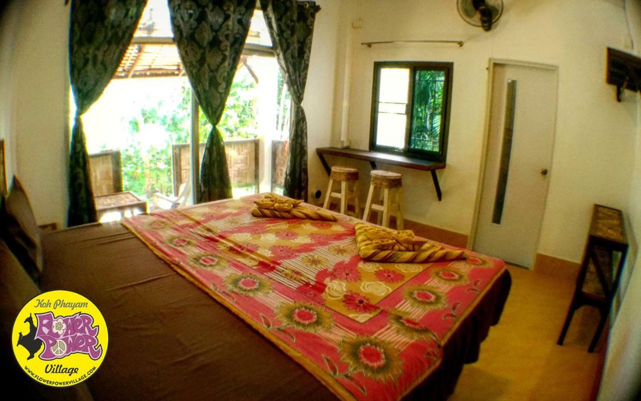 Flower Power Farm Village Koh Phayam Esterno foto